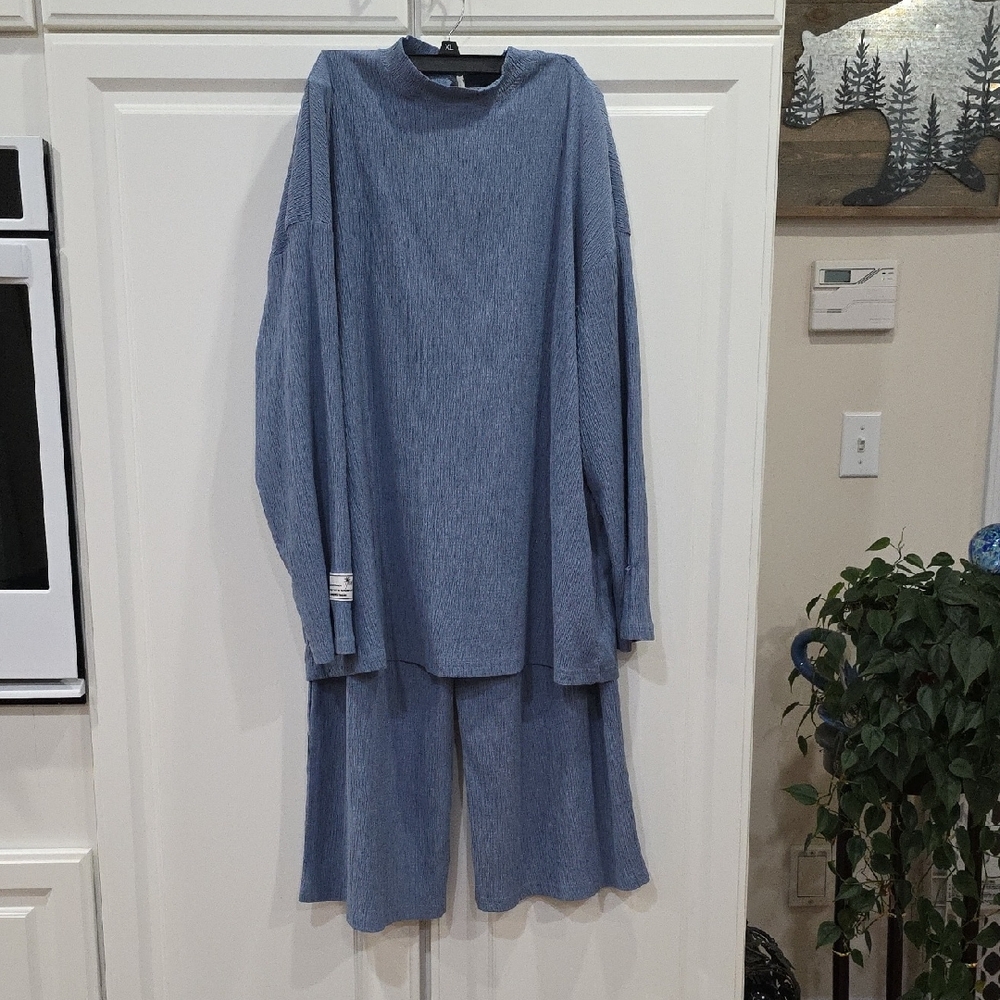 Stylish Blue Women's Cowl Neck Sweater Set